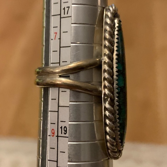 Genuine Webbed Turquoise Ring - Picture 3 of 9